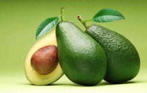  میوه جایگزین آوکادو برای کاهش وزن کدامند؟ موز و سیب