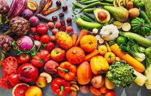 کدام سبزیجات دارای ویتامین k هستند؟ آووکادو و بلوبری